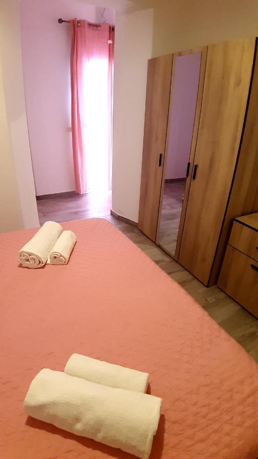 Domo In Terranoa, Old Town Apartment Olbia Exterior foto